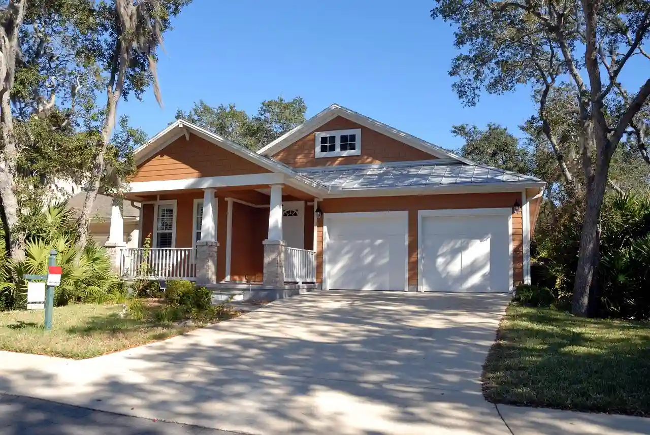 Avoiding risks in Egyptian property registration for foreign buyers — luxury homes and villas protected by clear title and proper registration.