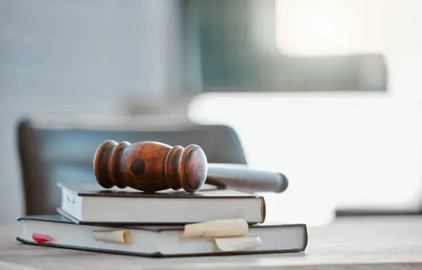 Solicitor instructing an Egyptian family law expert for Family Court proceedings and FPR Part 25 expert evidence