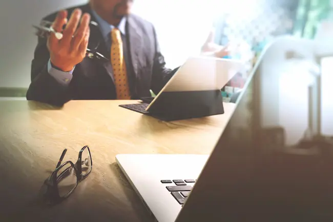 Foreign arbitral awards in Egypt with award documents, arbitration agreement, service evidence and recognition requirements reviewed before enforcement